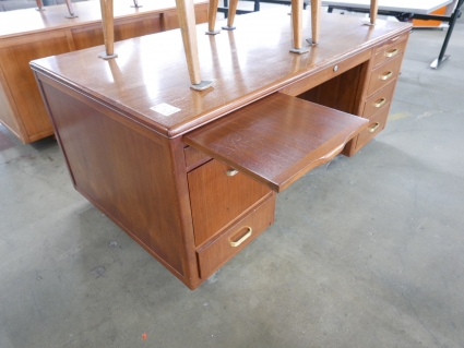 Vintage Desk By Leopold Tr Trading Company